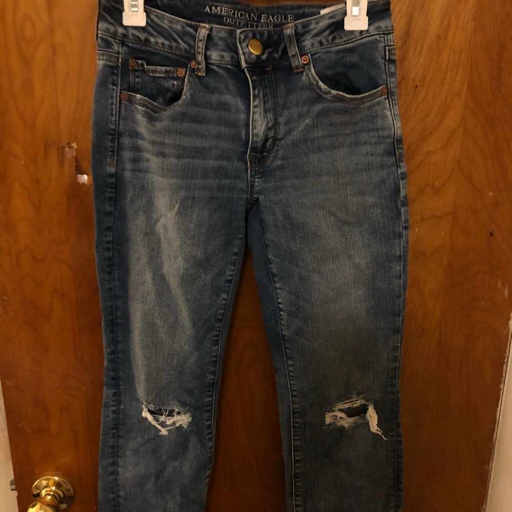 Low rise boyfriend jeans